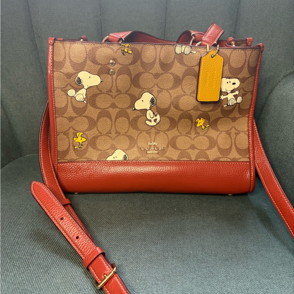 Coach Snoopy Shoulder Bag